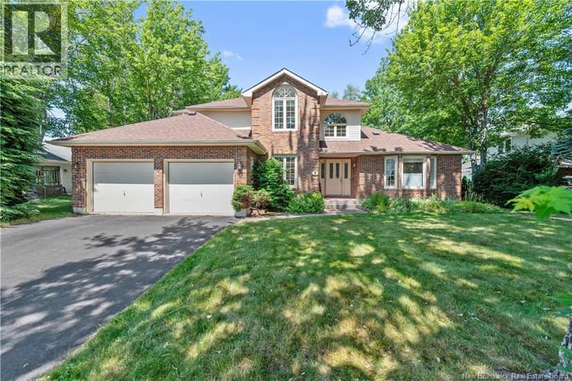 5 ROXBOROUGH Court — photo 1 of 39