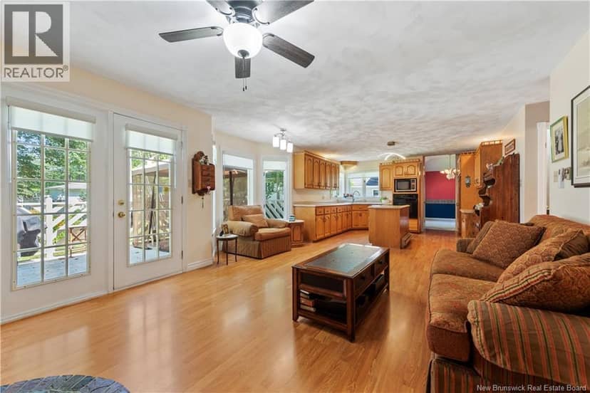 5 ROXBOROUGH Court — photo 11 of 39