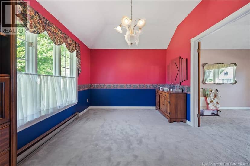 5 ROXBOROUGH Court — photo 7 of 39