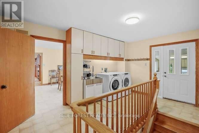 9869 Currie Road — photo 27 of 40