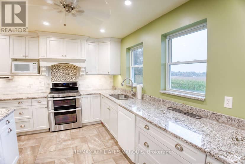 421 Summers Road — photo 11 of 40