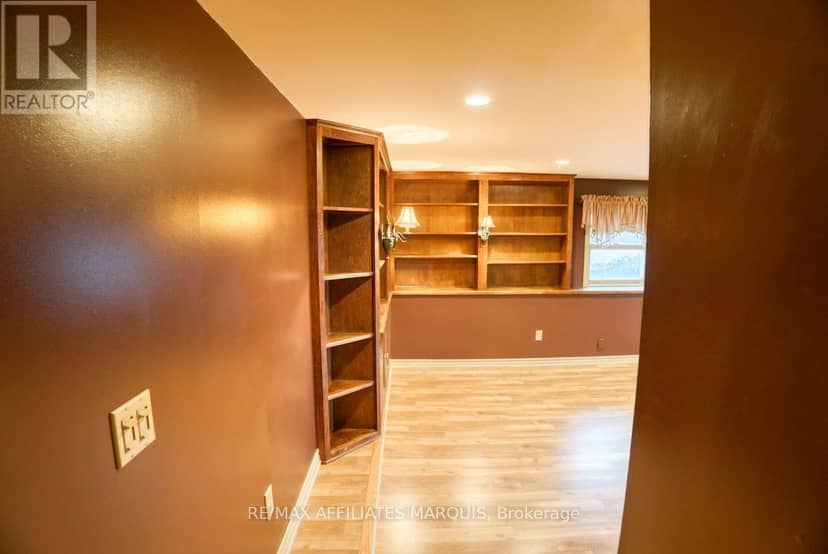 421 Summers Road — photo 23 of 40