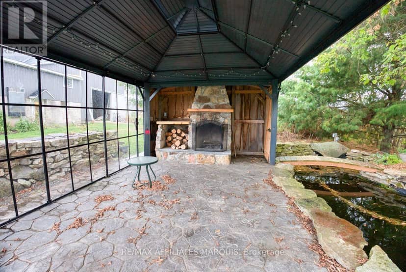 421 Summers Road — photo 9 of 40