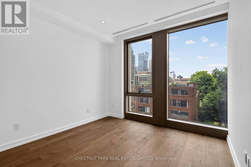 504 - 1315 Bay Street — photo 14 of 30
