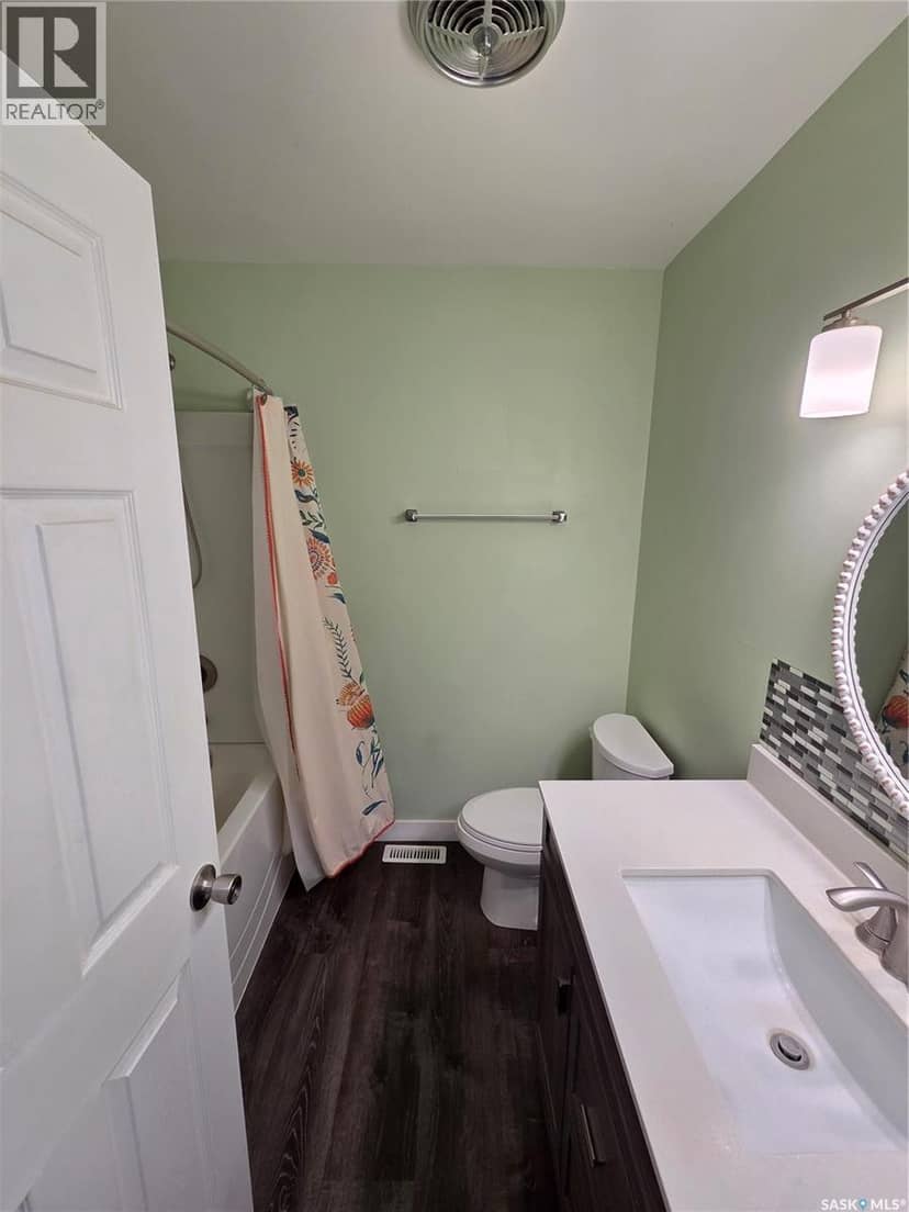 621 McCall STREET — photo 32 of 40