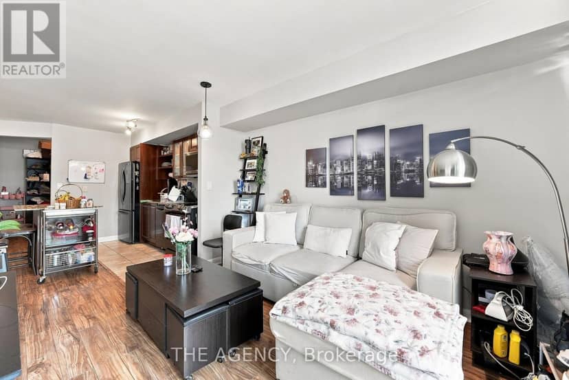 2301 - 600 Fleet Street — photo 4 of 13