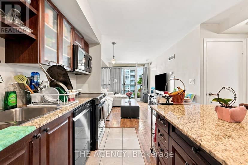2301 - 600 Fleet Street — photo 9 of 13