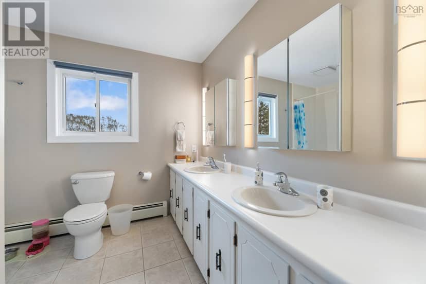7068 Highway 1 — photo 14 of 40