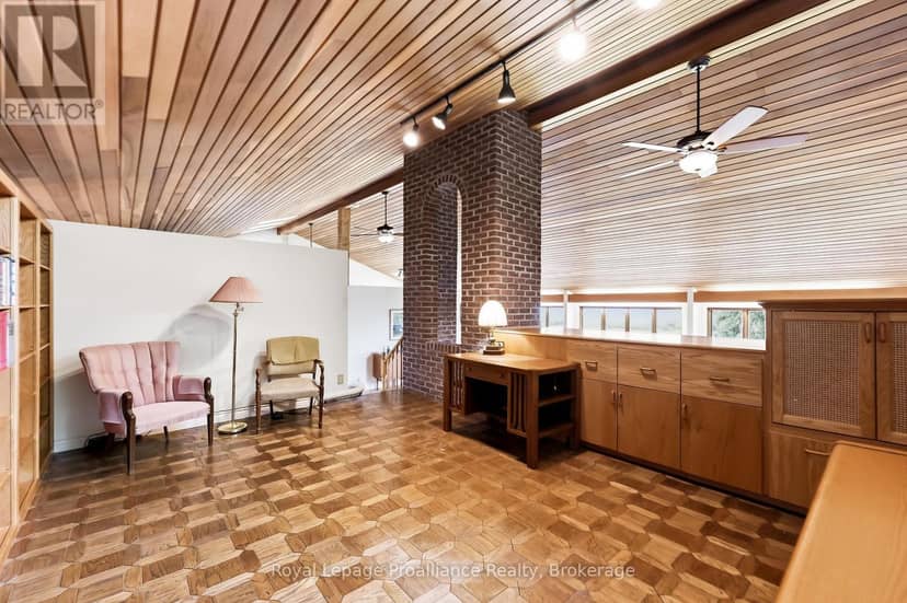 144 Elizabeth Street — photo 24 of 40