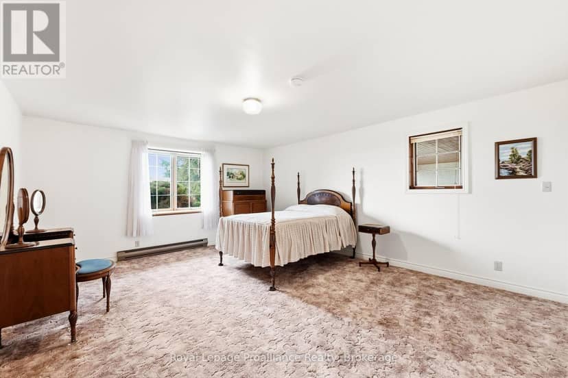 144 Elizabeth Street — photo 36 of 40