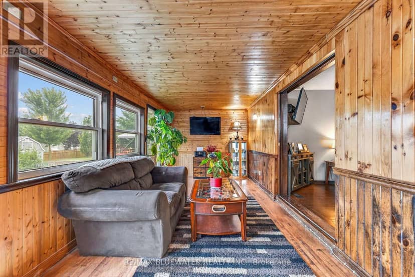 210 Hill Street — photo 12 of 40