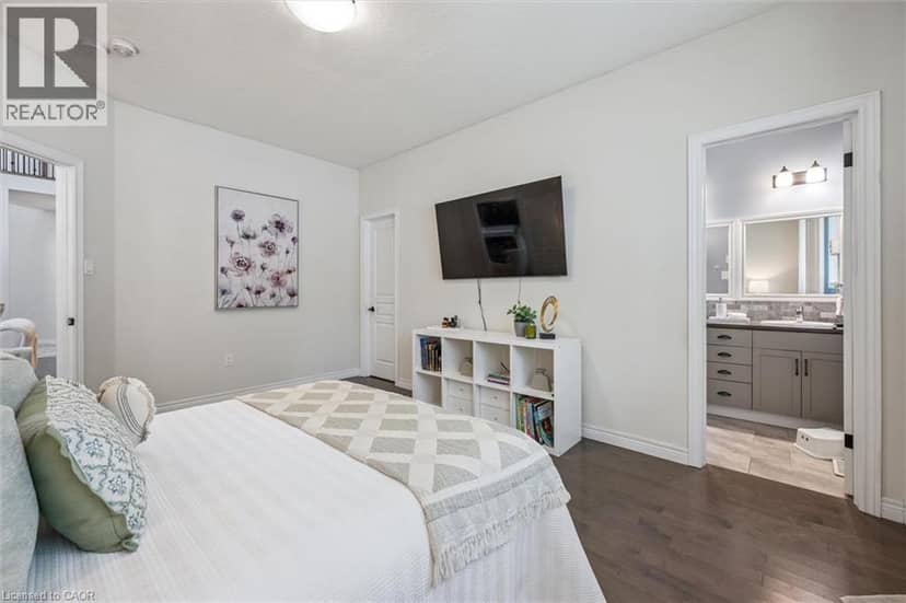 254 GOSLING GARDENS Unit# 12 — photo 20 of 40