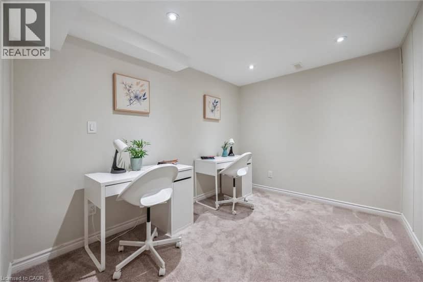 254 GOSLING GARDENS Unit# 12 — photo 32 of 40