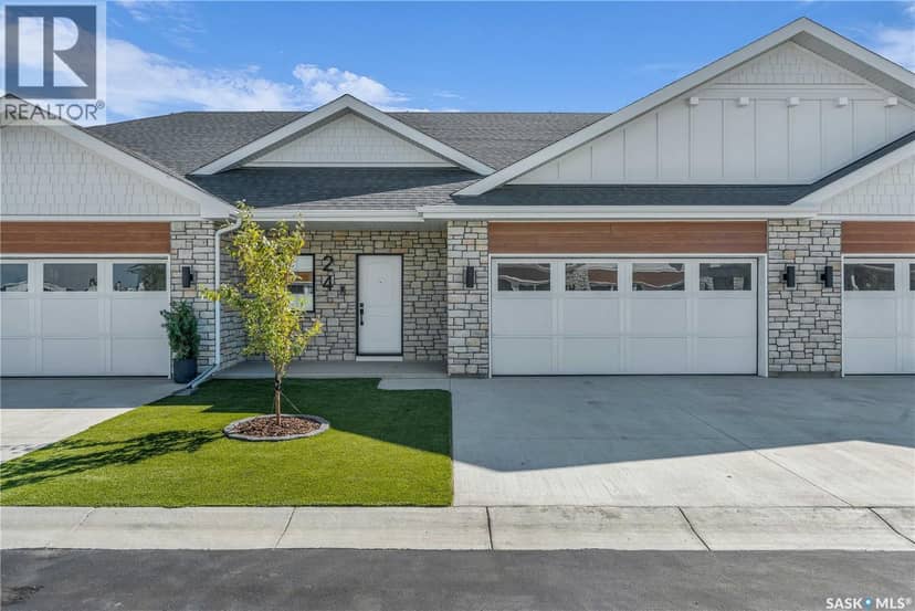 24 720 Brighton BOULEVARD — photo 1 of 40