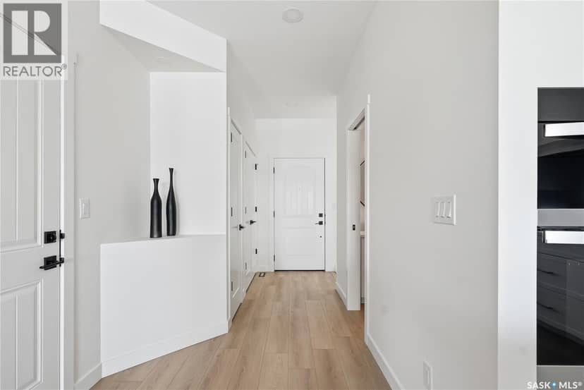 24 720 Brighton BOULEVARD — photo 2 of 40