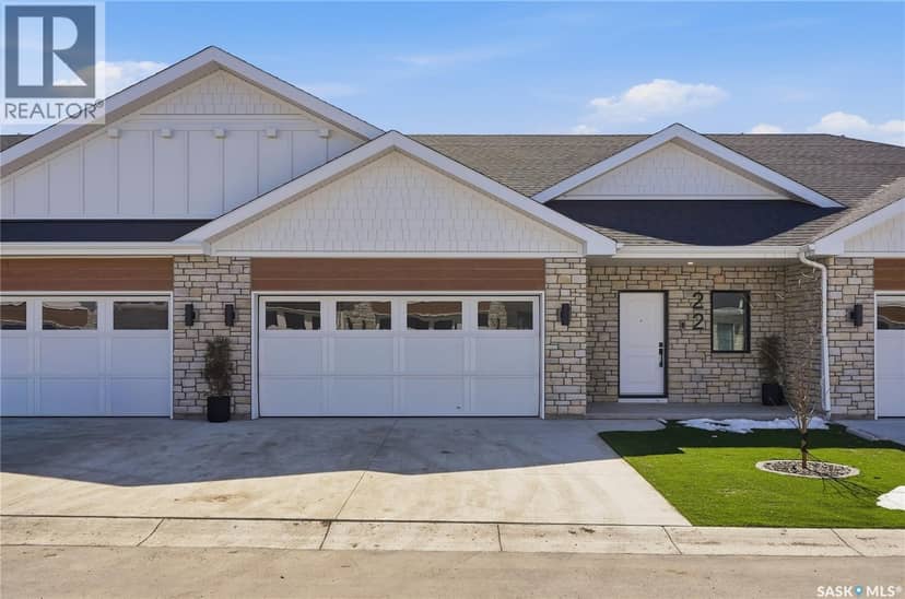 22 720 Brighton BOULEVARD — photo 1 of 40