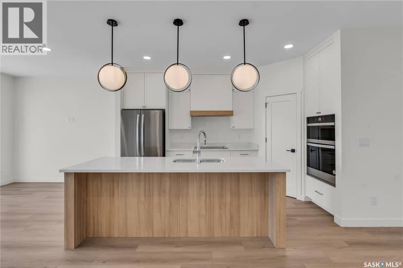 6 720 Brighton BOULEVARD — photo 3 of 15