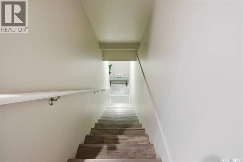 6 103 Willis CRESCENT — photo 29 of 39
