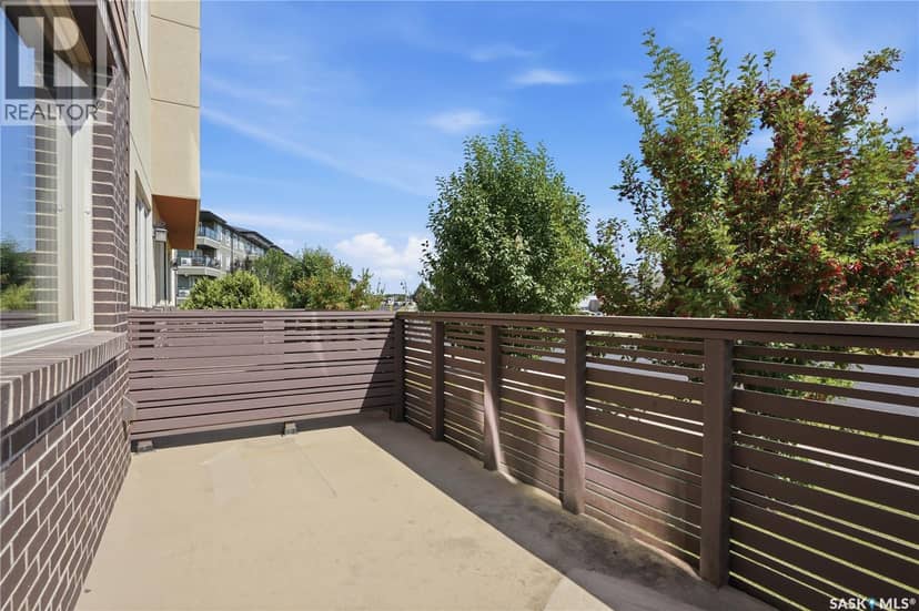6 103 Willis CRESCENT — photo 34 of 39