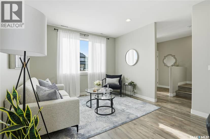 6 103 Willis CRESCENT — photo 4 of 39