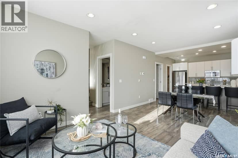 6 103 Willis CRESCENT — photo 6 of 39