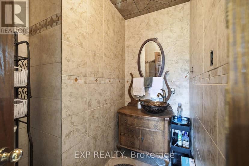 104 Sideroad 18 Road — photo 19 of 40