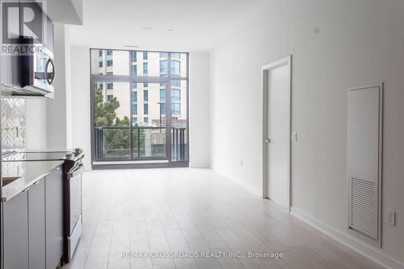 205 - 1606 Charles Street — photo 6 of 17