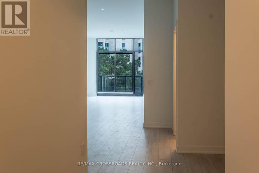 205 - 1606 Charles Street — photo 7 of 17