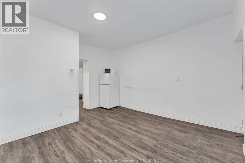 418 Caron Avenue — photo 8 of 30