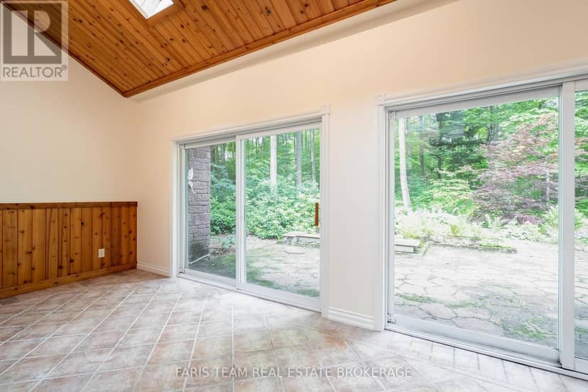 105 Copeland Creek Drive — photo 21 of 40
