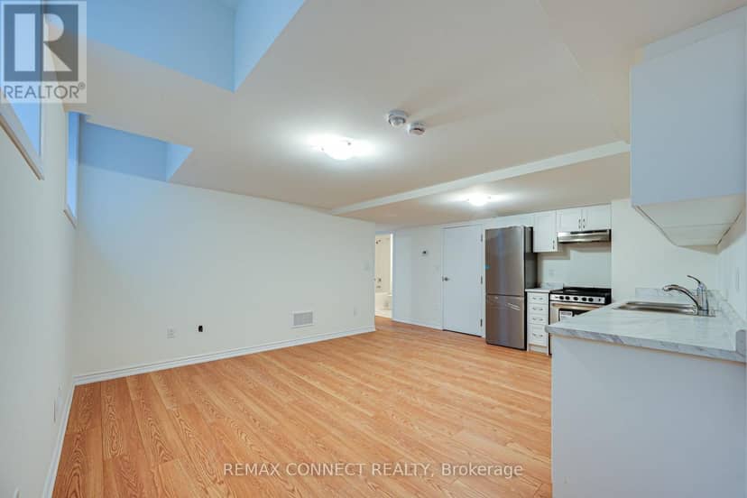 146 Nottingham Road N — photo 26 of 34