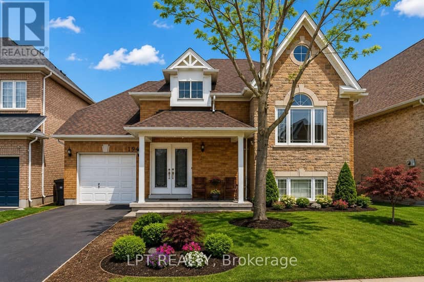 19 Treeline Boulevard — photo 1 of 39