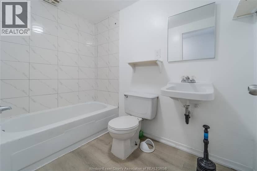 533 Church STREET — photo 14 of 40
