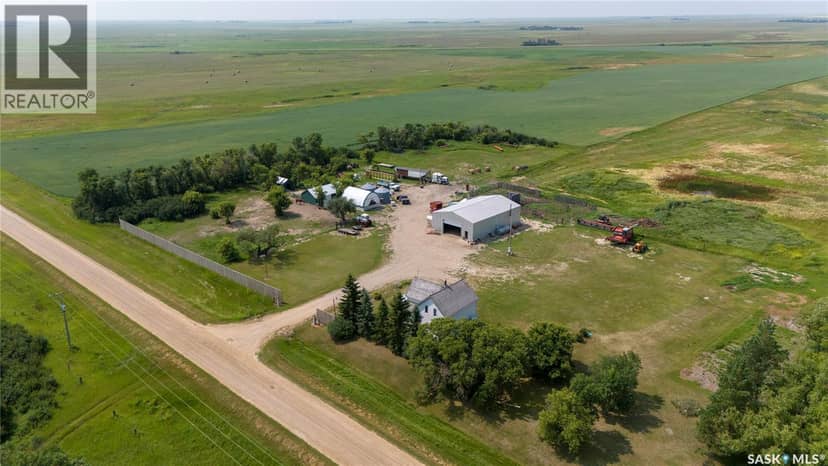 Tyvan Farm — photo 21 of 40