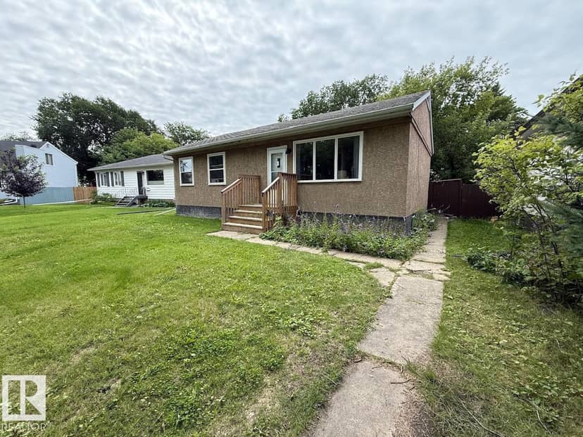 7607 83 AV NW, Edmonton, photo 3