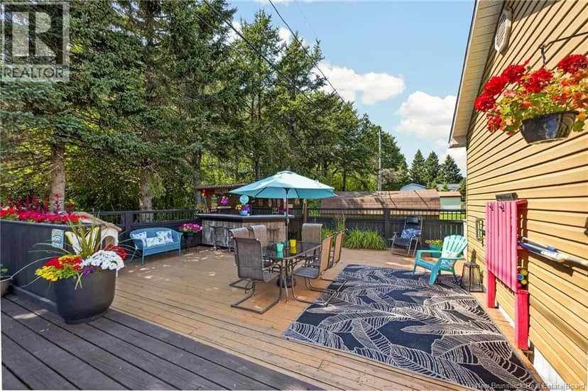 814 Julia Court — photo 7 of 40