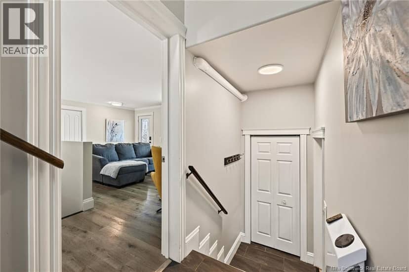 814 Julia Court — photo 33 of 40