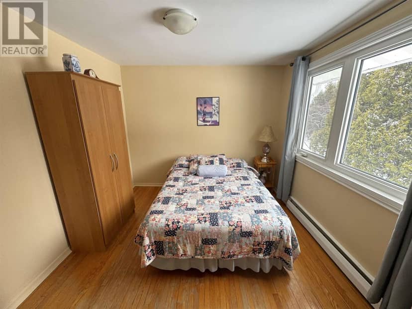 70 Roman AVE — photo 26 of 31