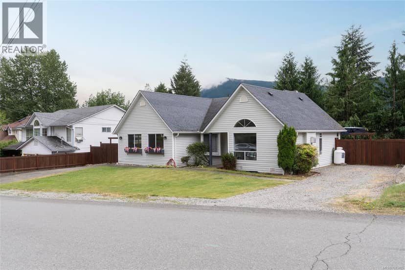 108 River Rd — photo 1 of 40