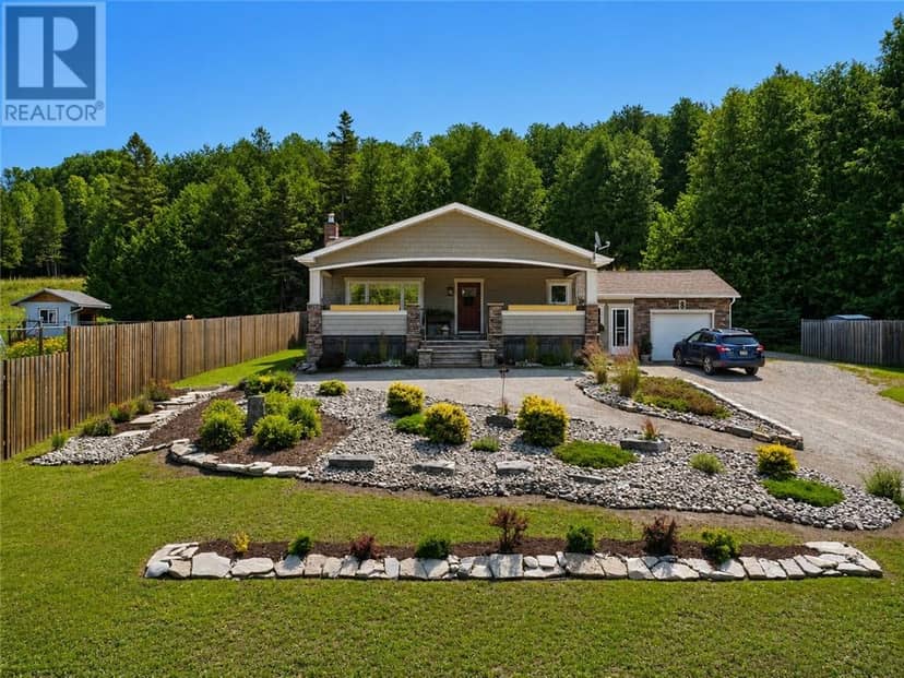 8 McQuarrie Blvd., Gore Bay, photo 2