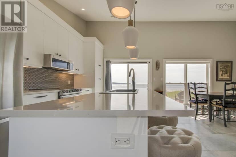 70 Seaside Drive — photo 10 of 40