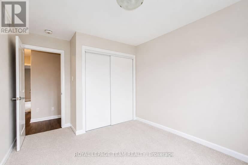 2004 Caltra Crescent — photo 14 of 25