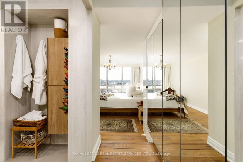 1401 - 2180 Marine Drive — photo 26 of 40