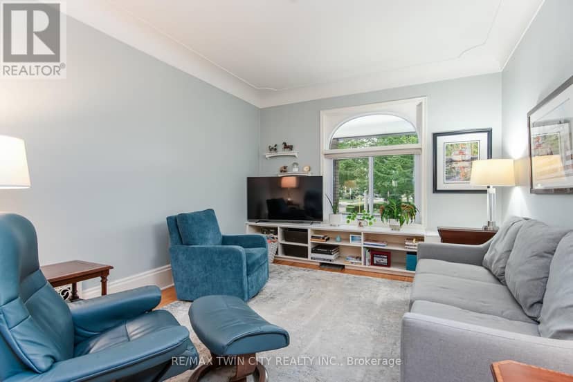 32 Samuel Street — photo 21 of 40