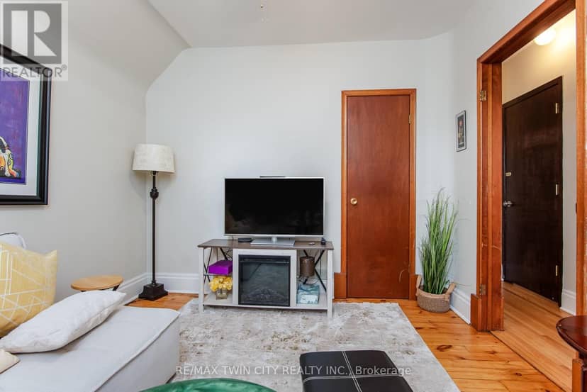 32 Samuel Street — photo 34 of 40