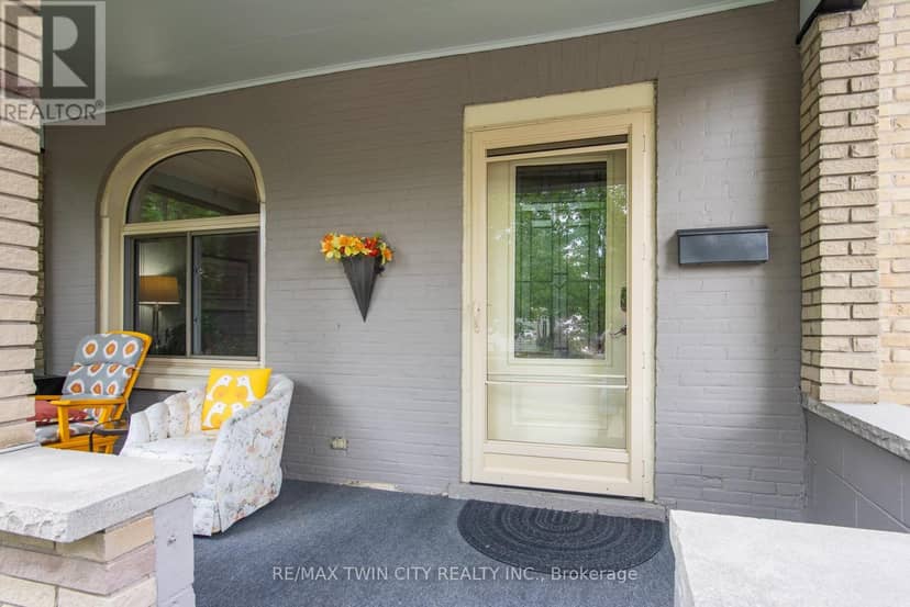 32 Samuel Street — photo 6 of 40