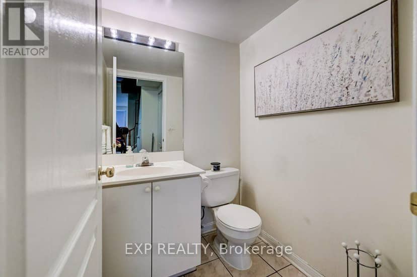 1716 - 28 Sommerset Way — photo 4 of 15