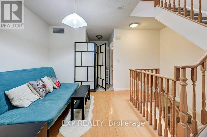 1716 - 28 Sommerset Way — photo 5 of 15