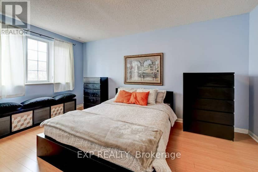 1716 - 28 Sommerset Way — photo 6 of 15