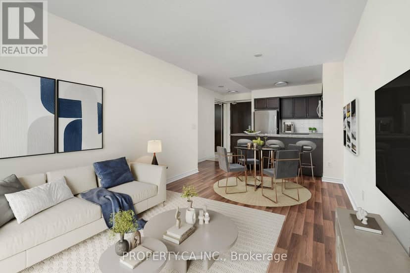 803 - 25 Lower Simcoe Street — photo 4 of 26